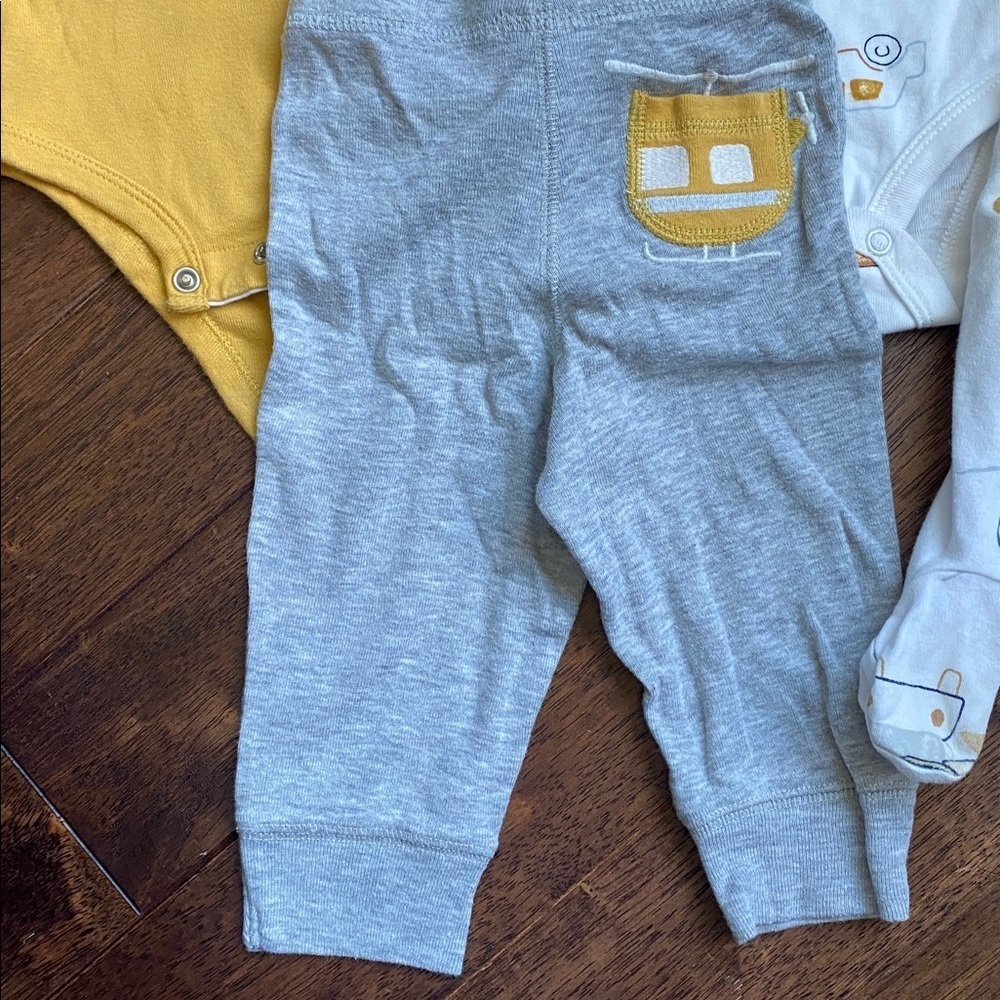 Carter's Yellow and Gray Kids Matching Set - Picture 6 of 9